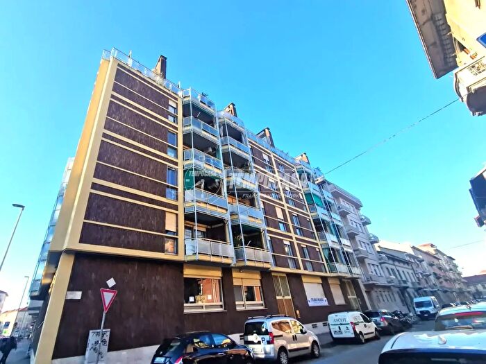 Appartamento quadrilocale in vendita in Via Roasio, Torino