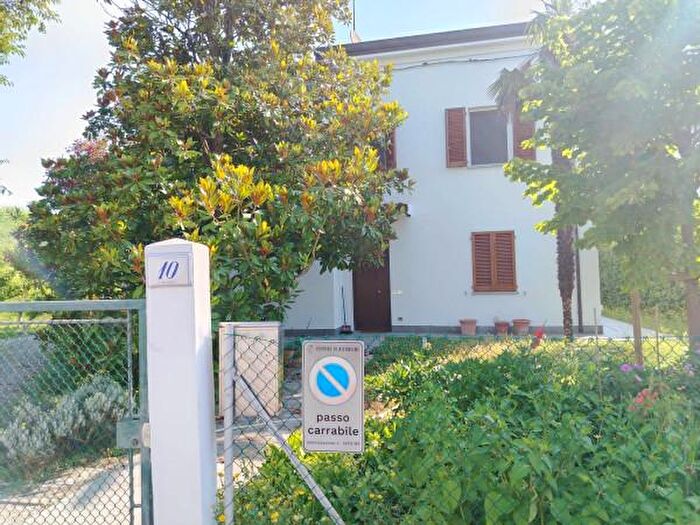 Casa con 6 locali in vendita in Via Divisione Cremona, Alfonsine