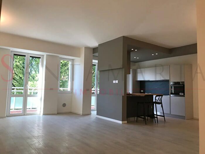 Appartamento trilocale in affitto in Via Laura Ciceri Visconti, Milano