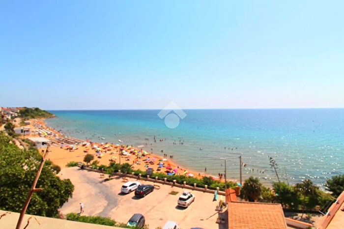 Appartamento bilocale in vendita in Via Isola Tyris, Isola Di Capo Rizzuto