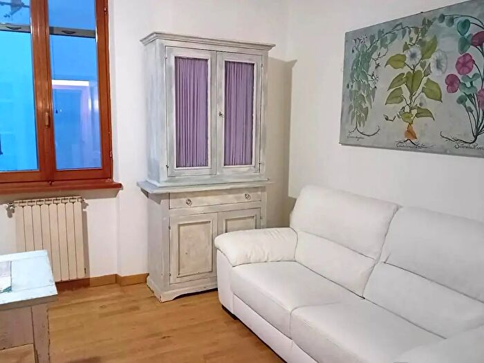 Appartamento quadrilocale in vendita in Via Teresa Bandettini, Lucca