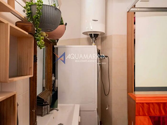 Appartamento bilocale in vendita in Via Assisi, Bordighera