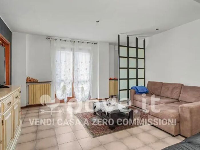 Appartamento trilocale in vendita in Via Borgosale, Ranica