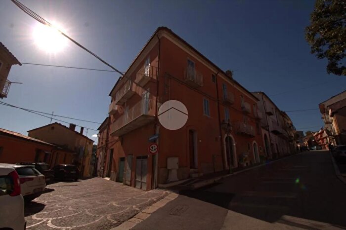 Casa quadrilocale in vendita in Via Roma, Mirabello Sannitico