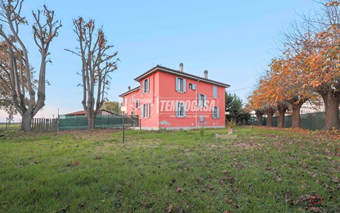 Casa con 6 locali in vendita in Via Persiceto, Anzola DellEmilia