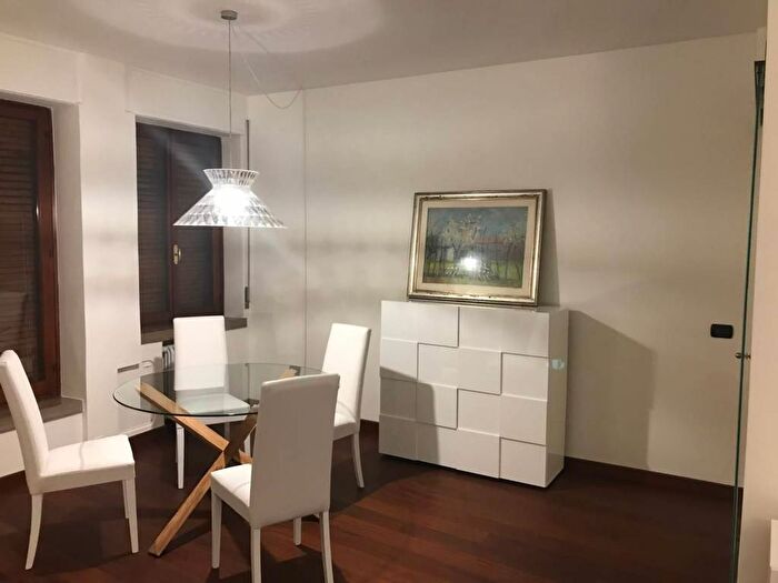 Appartamento trilocale in affitto in Via Daniele Manin, Piazza dei Signori, Treviso