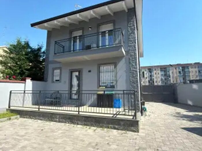 Casa quadrilocale in vendita in Via Somalia, Moncalieri