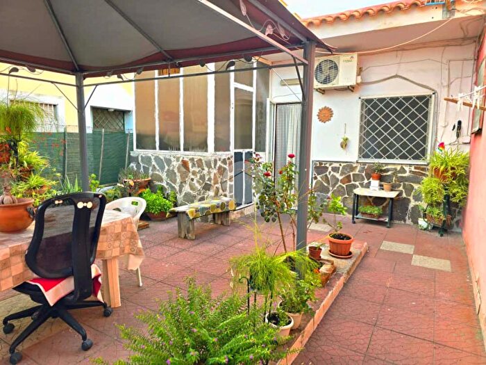 Casa quadrilocale in vendita in Via Torretta Fiorillo, Torre Del Greco