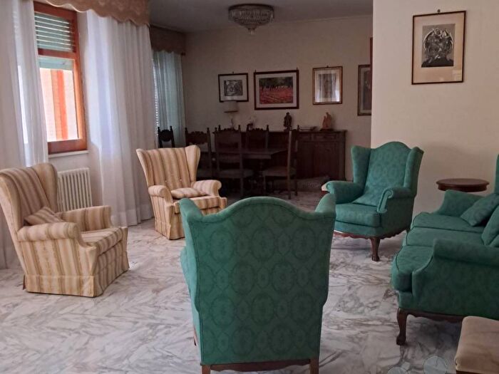 Appartamento trilocale in affitto in Via Salvatore Trinchese, Mazzini, Lecce