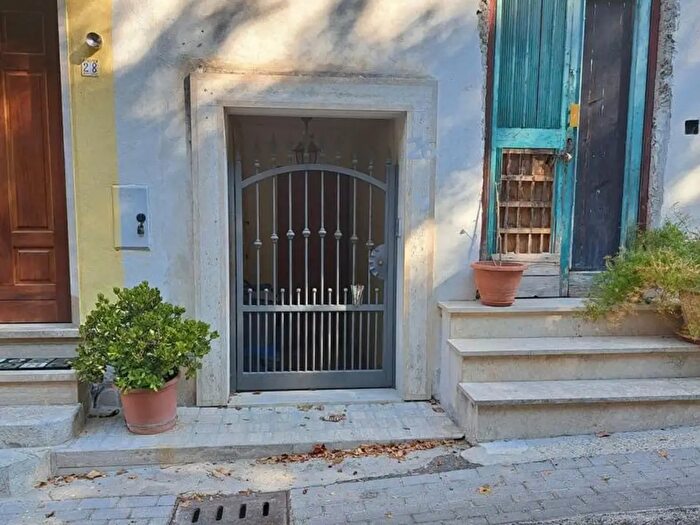 Appartamento bilocale in vendita in Via Sobborgo, Cervaro