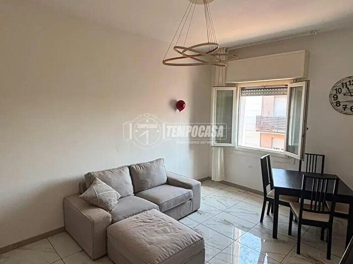 Appartamento trilocale in vendita in Via Limana, Modena