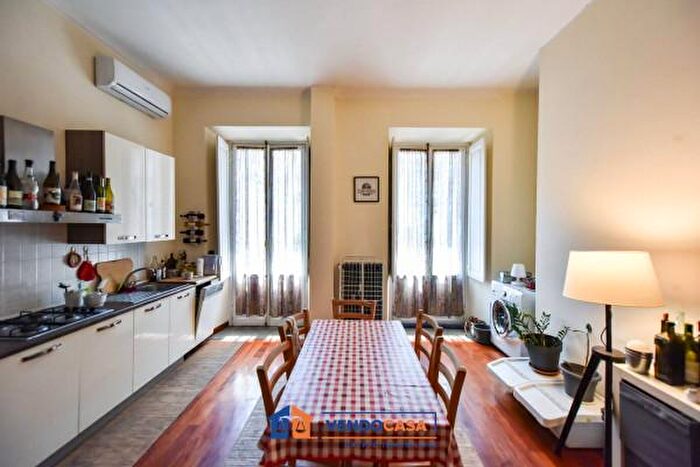 Case in Vendita e in Affitto - 2