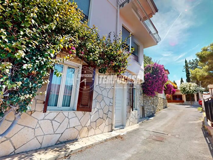 Appartamento bilocale in vendita in Strada della Pineta, Andora