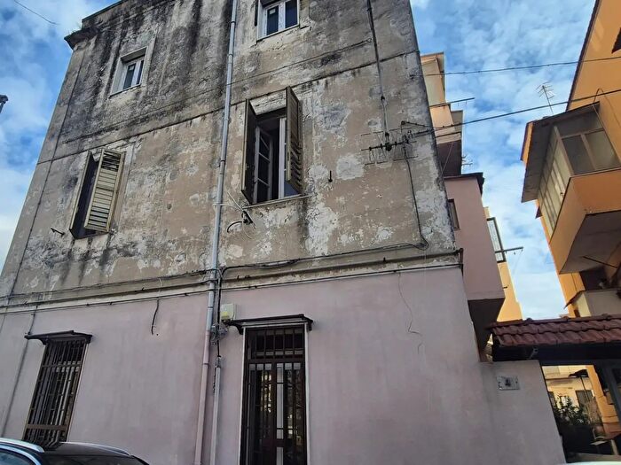 Appartamento in vendita in Via Plinio, Napoli