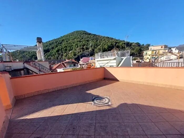 Casa con 5 locali in vendita in Via Giuseppe Garibaldi, Borghetto Santo Spirito