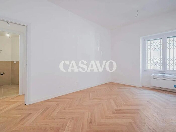 Appartamento bilocale in vendita in Via Archimede, Roma