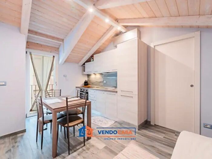 Appartamento bilocale in vendita in Vico Sant'Eulalia, Albenga
