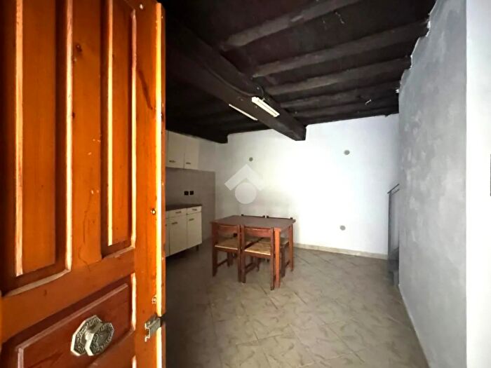 Appartamento trilocale in vendita in Via Scalelle del Duomo, Sezze