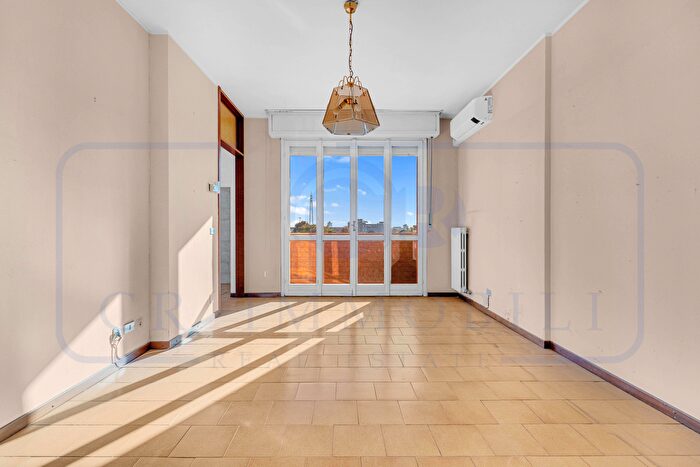 Appartamento quadrilocale in vendita in Via Claudio Varalli, Bollate