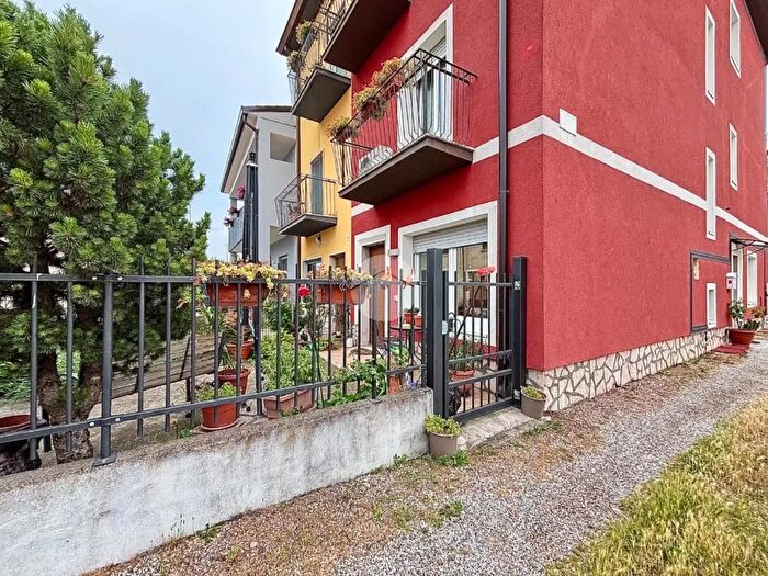 Casa con 7 locali in vendita in Via Croce, San Giovanni Lupatoto