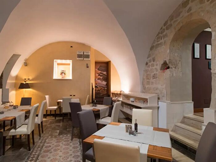 Casa con 9 locali in vendita in Strada Campailla, Modica