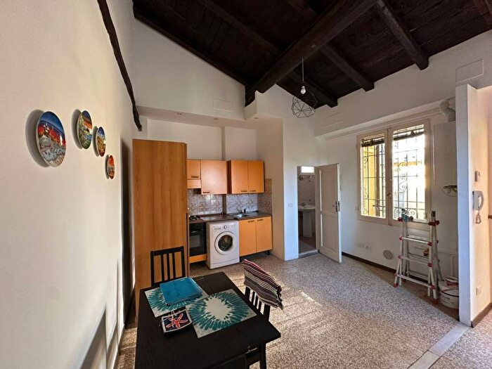 Appartamento bilocale in affitto in Santo Stefano, Bologna