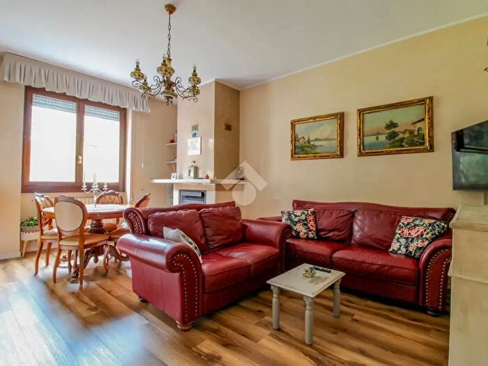 Appartamento quadrilocale in vendita in Piazza Luigi Cadorna, Lumezzane