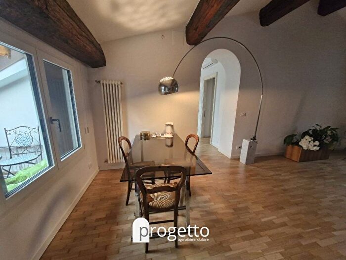 Casa con 6 locali in affitto in Centro Storico, Vicenza