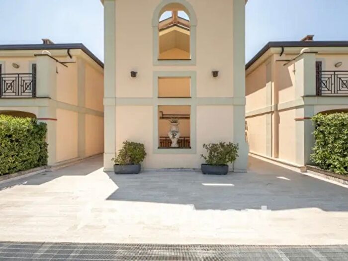 Appartamento quadrilocale in vendita in Via di Marco Simone, Guidonia Montecelio