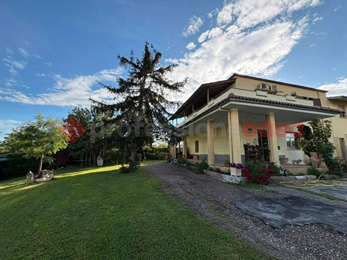 Appartamento trilocale in affitto in via casalazzara, Casalazzara Torre Bruna, Aprilia