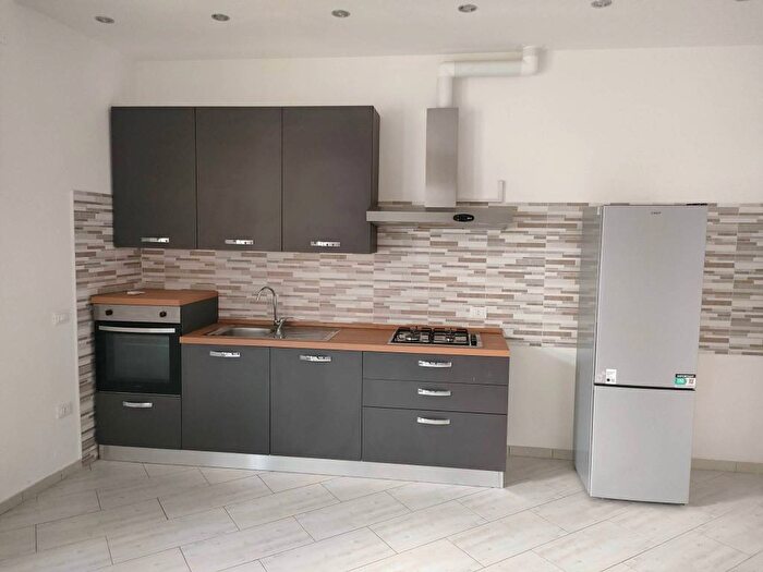 Appartamento trilocale in affitto in Centro, Bevilacqua