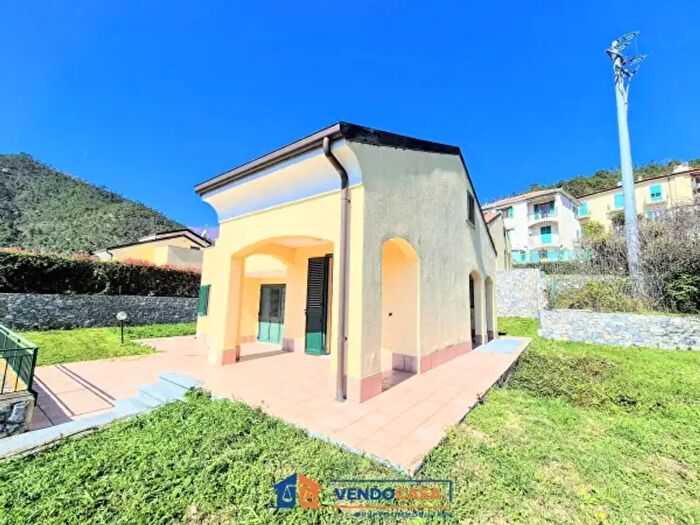 Case in Vendita e in Affitto - 3