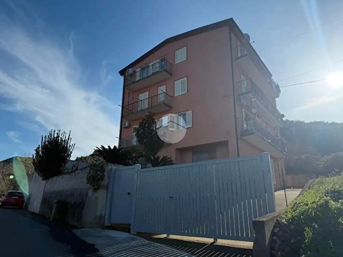 Appartamento con 5 locali in vendita in Via SantAndrea, Santa Maria Del Cedro