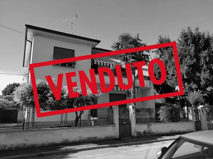 Appartamento trilocale in vendita in Monfalcone