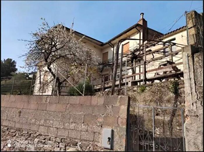 Casa monolocale in vendita in Via Nazionale, Ussassai