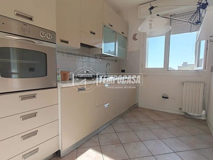 Appartamento trilocale in vendita in Via Roberto Koch, Bologna