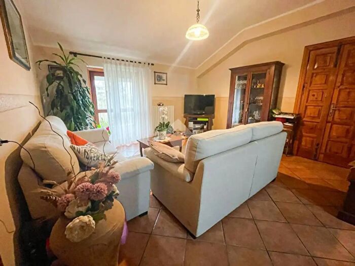 Appartamento quadrilocale in vendita in Via Marina Falerna Scalo, Falerna