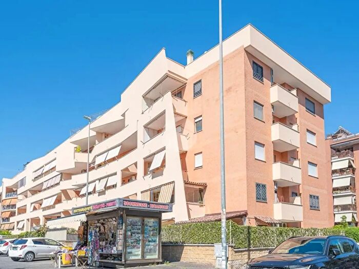 Appartamento bilocale in vendita in Via Biagio Petrocelli, Roma