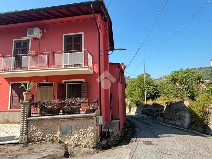 Casa con 6 locali in vendita in Via Santo Stefano, Monte San Giovanni Campano