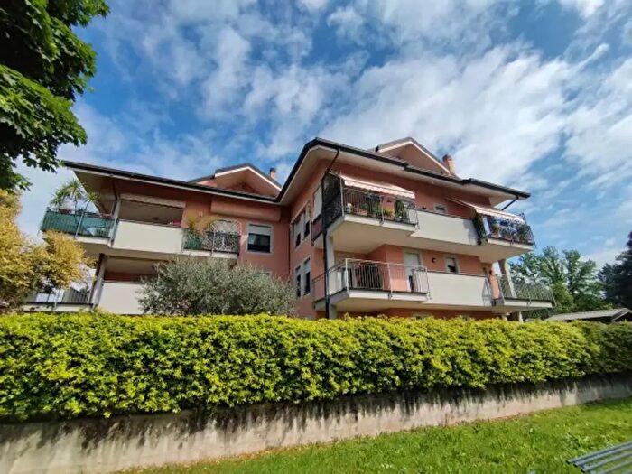 Appartamento trilocale in vendita in Via Don Giuseppe Cottolengo, Rho