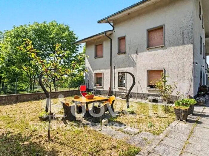 Appartamento quadrilocale in vendita in Via dei Castagni, Castiglione Dei Pepoli