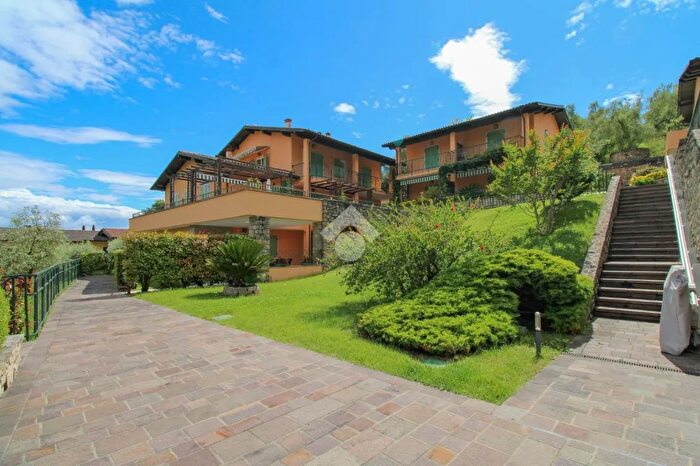 Appartamento bilocale in affitto in Via delle Arche, Gardone Riviera