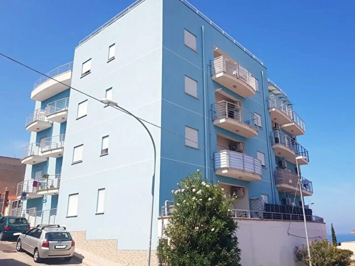 Appartamento trilocale in vendita in Via Mauro De Mauro, Balestrate