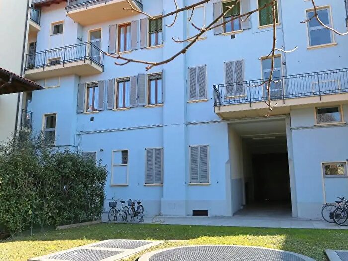 Appartamento trilocale in affitto in Mazzini, Villasanta
