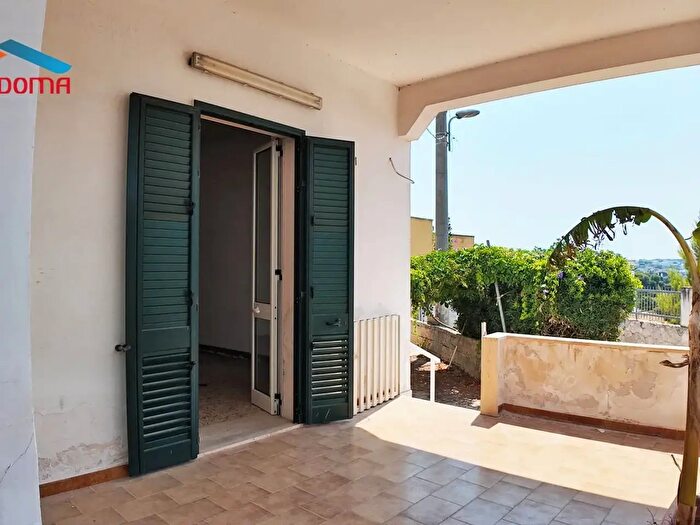 Casa quadrilocale in vendita in Via della Croce, Nardo'
