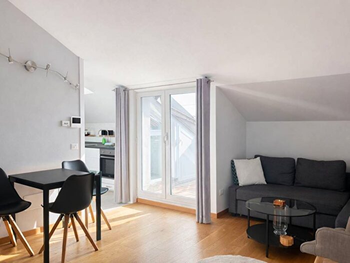 Casa bilocale in affitto in Via alla Rocca, Centro, Arona