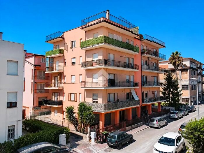 Appartamento trilocale in vendita in Via Giovanbattista Pergolesi, Porto Sant'Elpidio