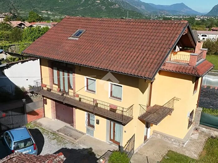 Casa con 5 locali in vendita in Via Conte Carroccio, Villar Focchiardo