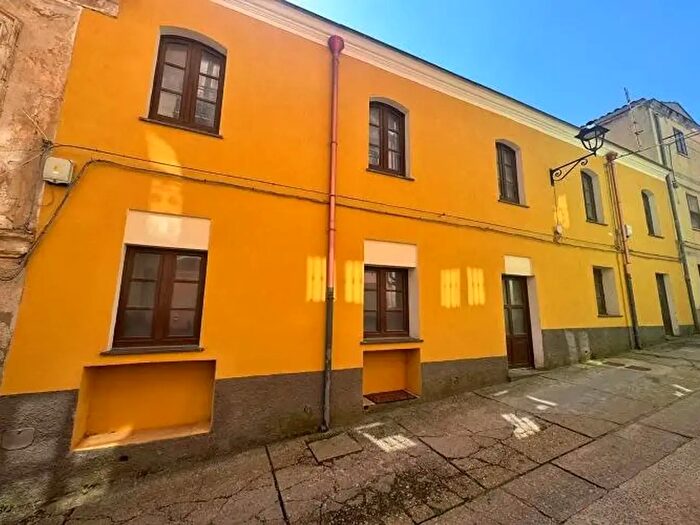 Appartamento con 10 locali in vendita in Via Sulis, Iglesias