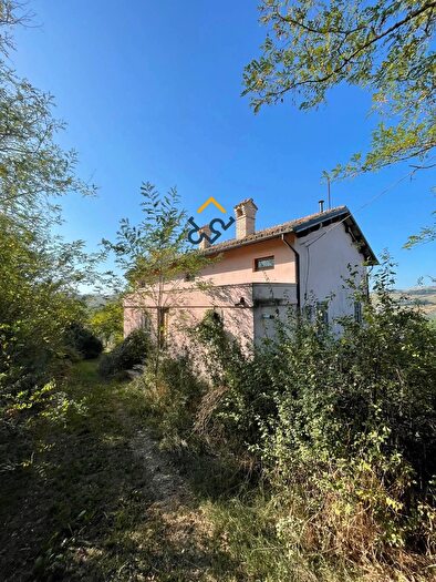 Casa con 5 locali in vendita in Offida Via Tesino Offida Zona Agricola, Offida
